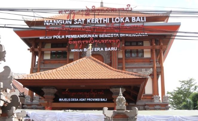 podiumnews.com-MDA Desak Pemda dan Pelaku Pariwisata Edukasi Turis Soal Tempat Suci 